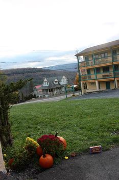 Hunter Mountain Cheap Hotels Best Price on COZYCOZY