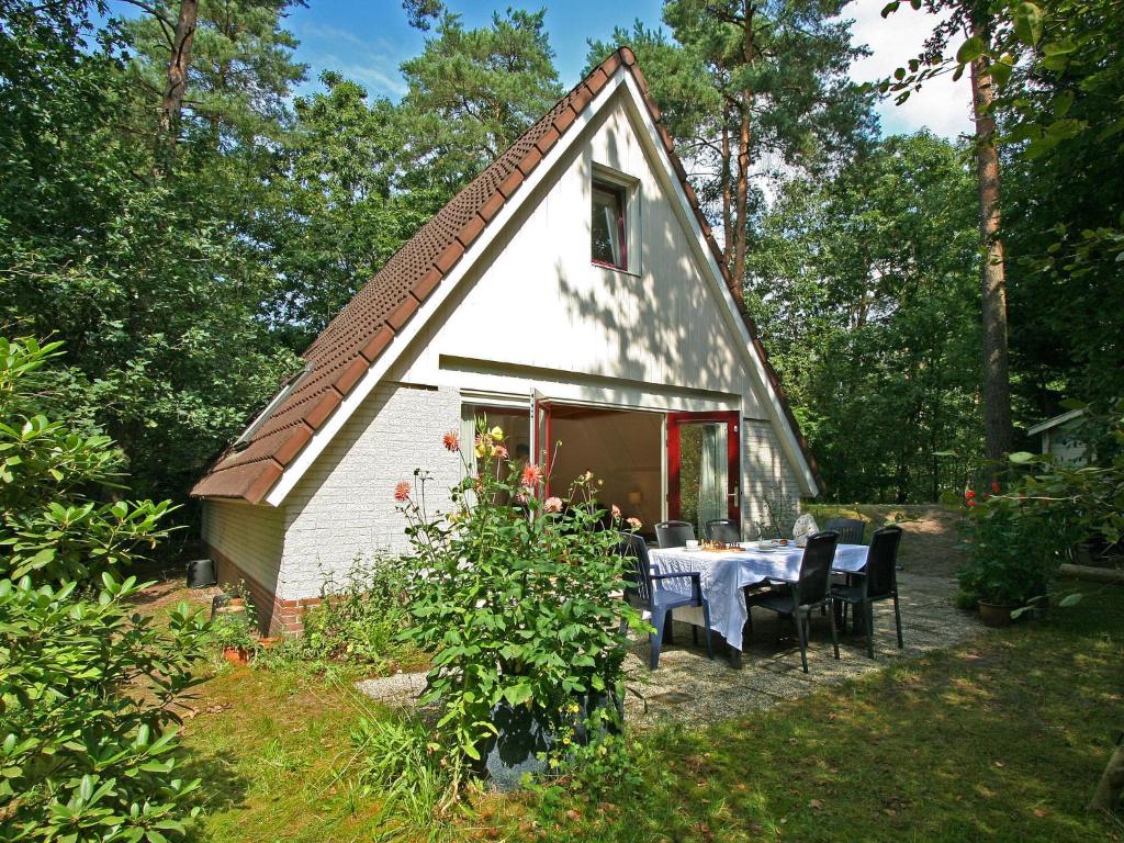 Cosy Holiday Home in Nunspeet near the Forest - Nunspeet