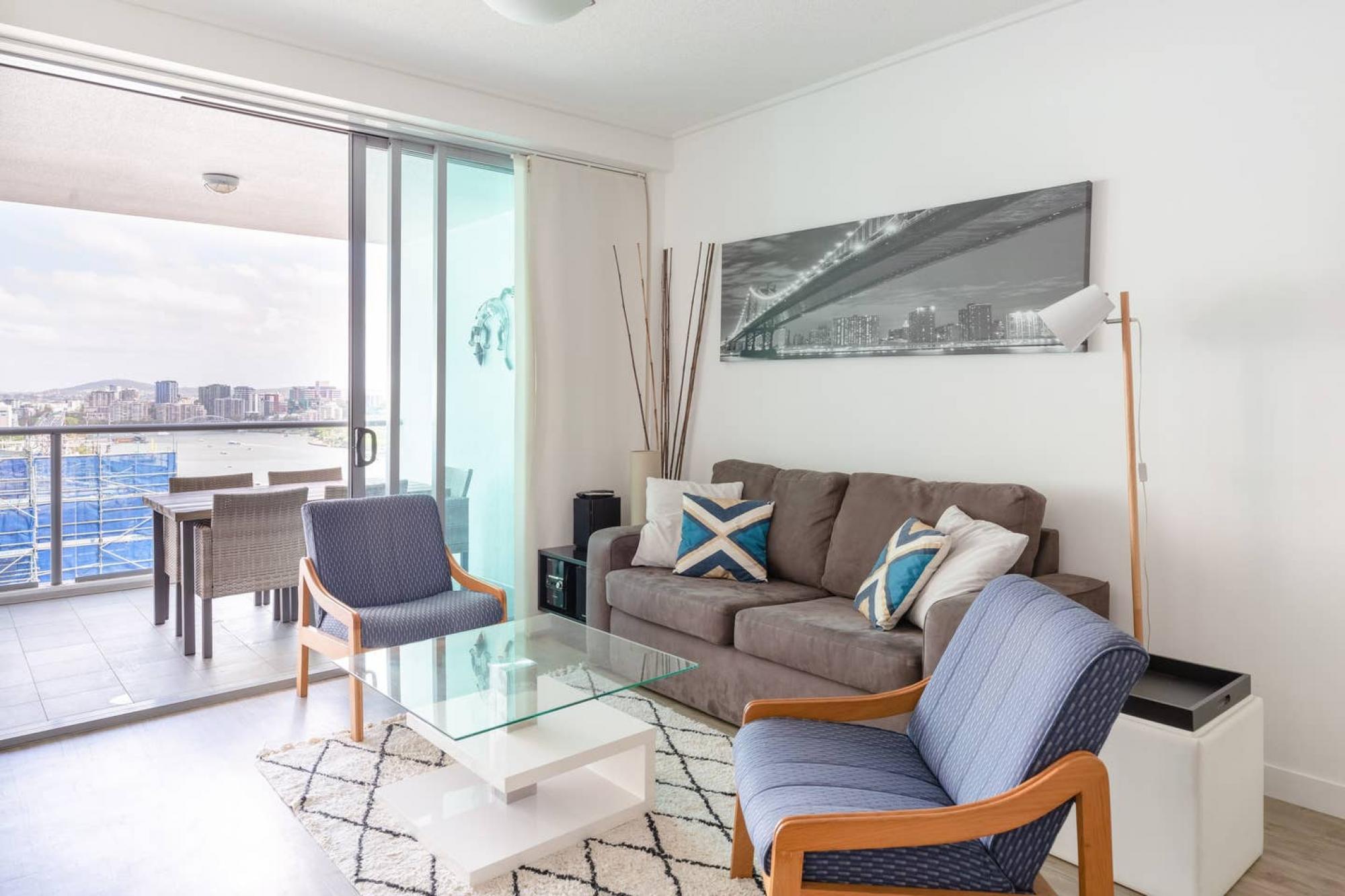 Premium 2br Cbd Apartment With River View Balcony - Australia