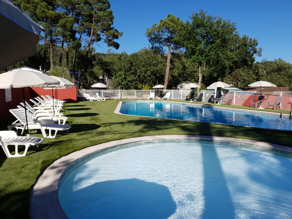 Camping Charlemagne - Grimaud