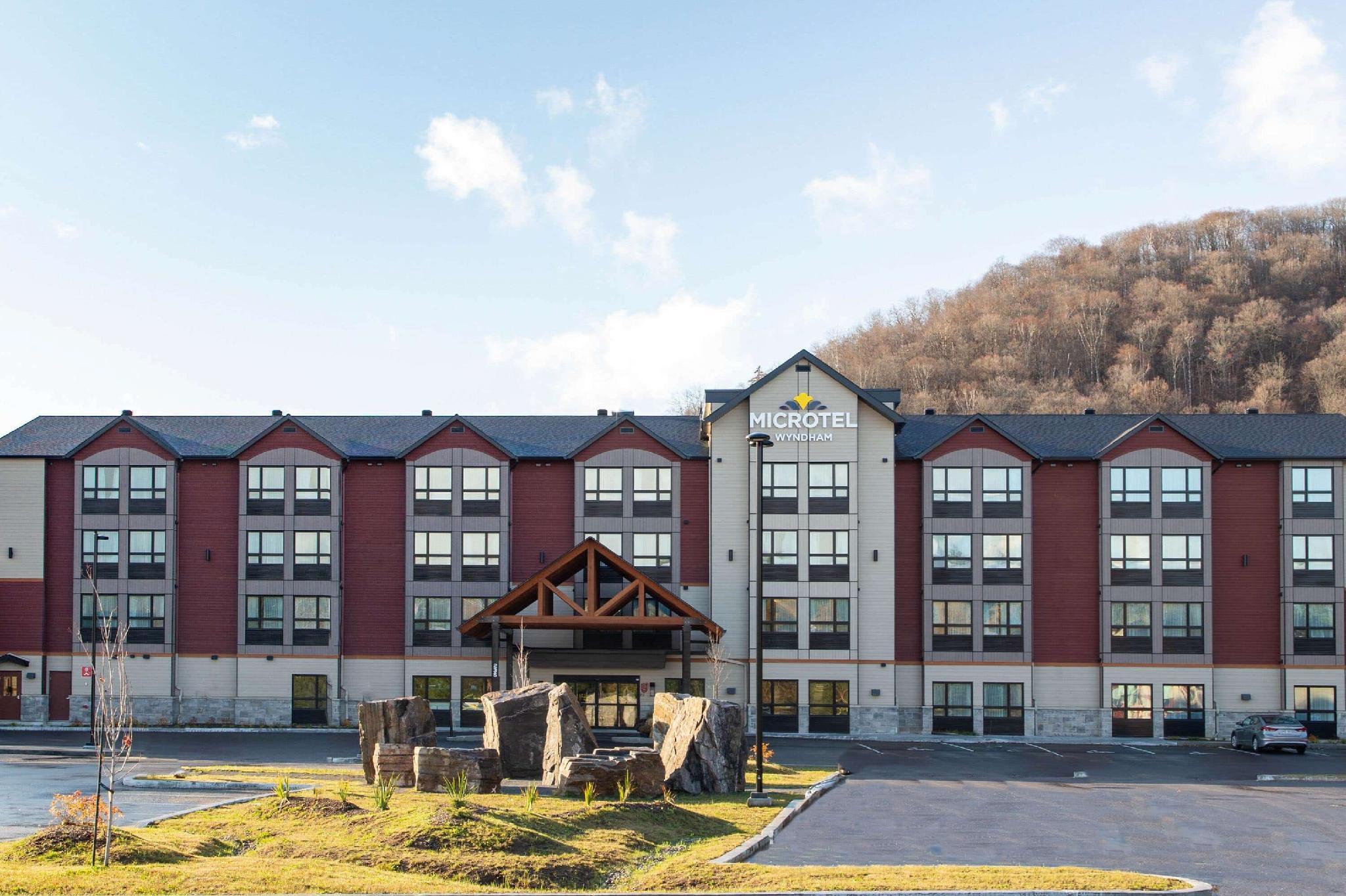 Microtel Inn & Suites By Wyndham Mont Tremblant - Mont-Tremblant