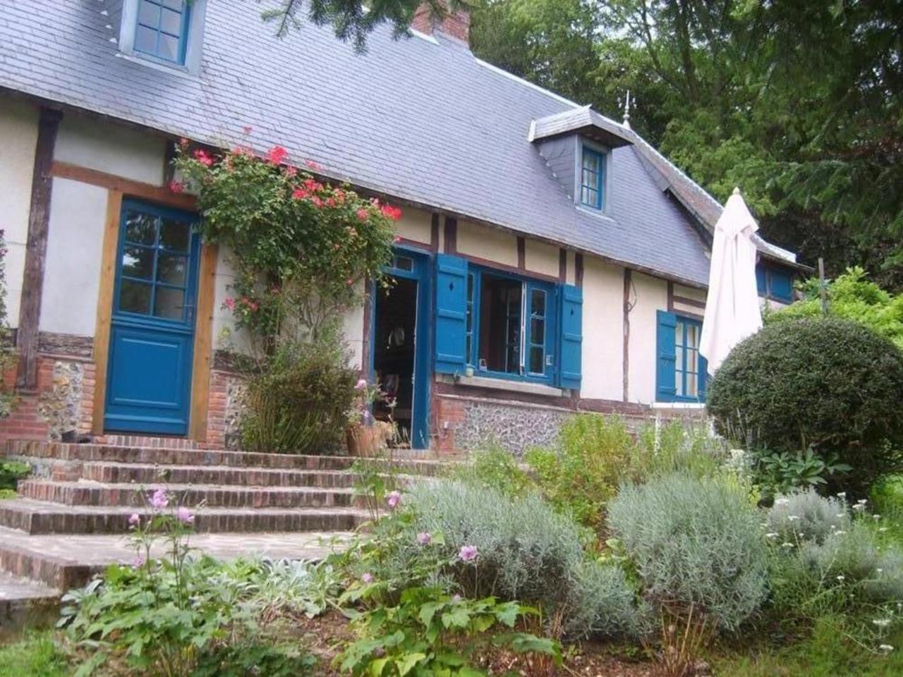 Jolie Maison Traditionnelle, Rénovée, Calme Assuré - Haute-Normandie