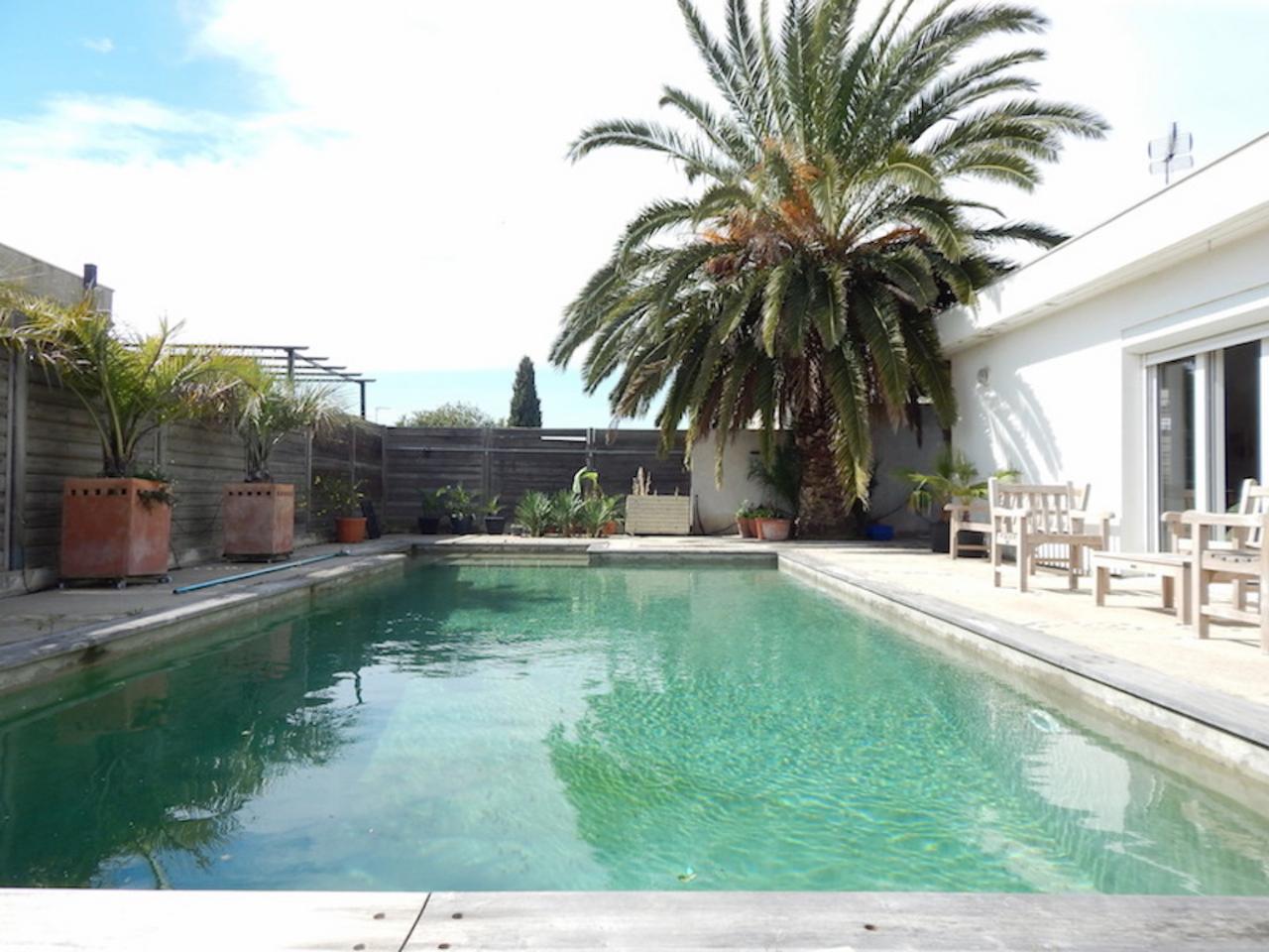 Charmante villa climatisée plein pied avec piscine - Vendargues