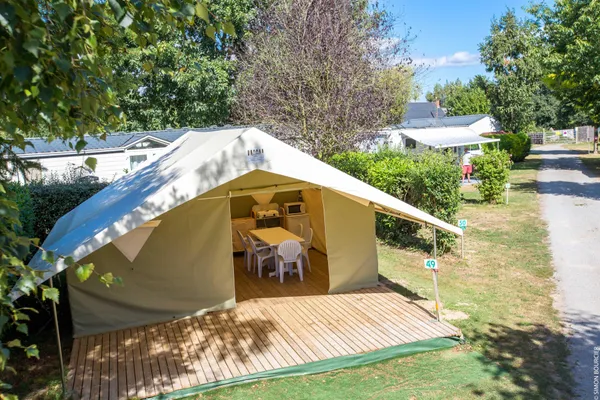 Camping - Caravaning Les Peupliers - Mh Rapidhome 3 Chambres - Ad 93 - Premium - N°107 - Ille-et-Vilaine