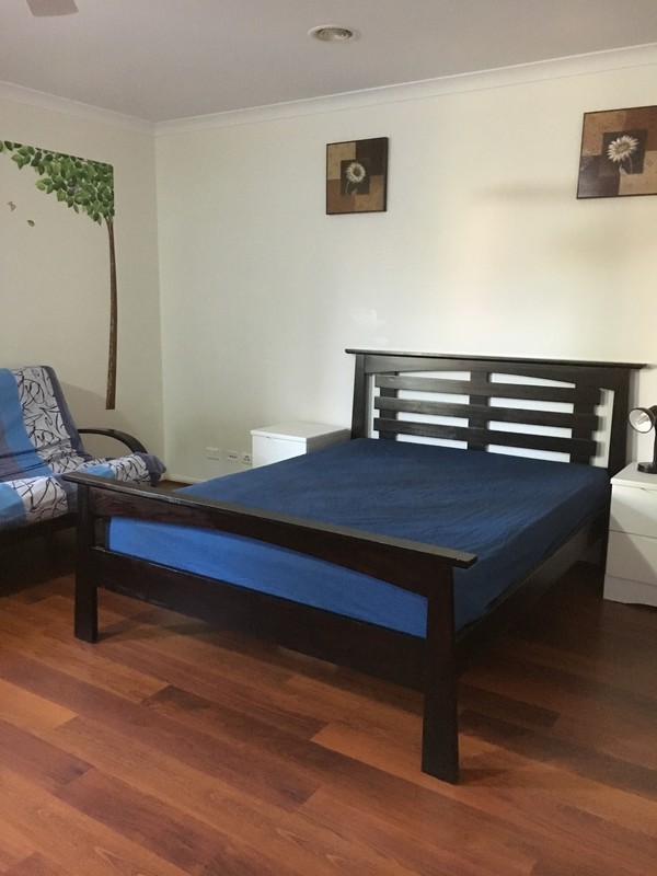Spare room to rent - City of Wyndham